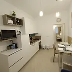 Firsthouse - Nel Centro Storico Con Parcheggio Gratuito Apartman Siena
